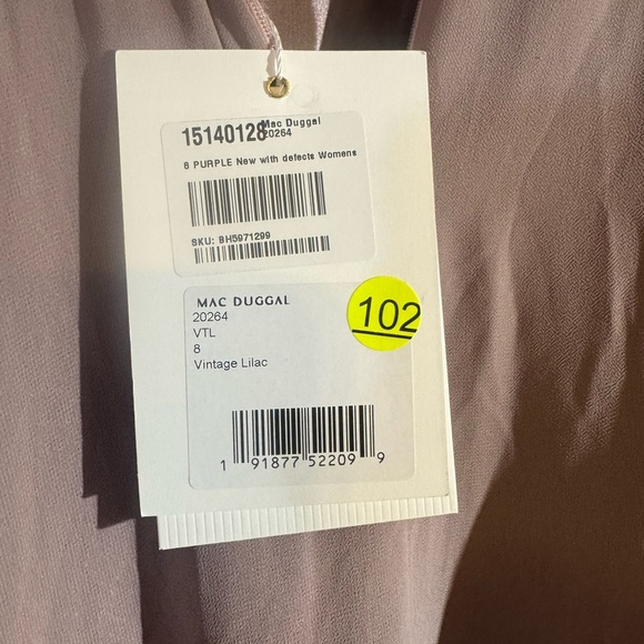 Mac Duggal Women's Appliqued Cap Sleeve Bodice Flowy Gown NWT 20264 - Picture 6 of 8